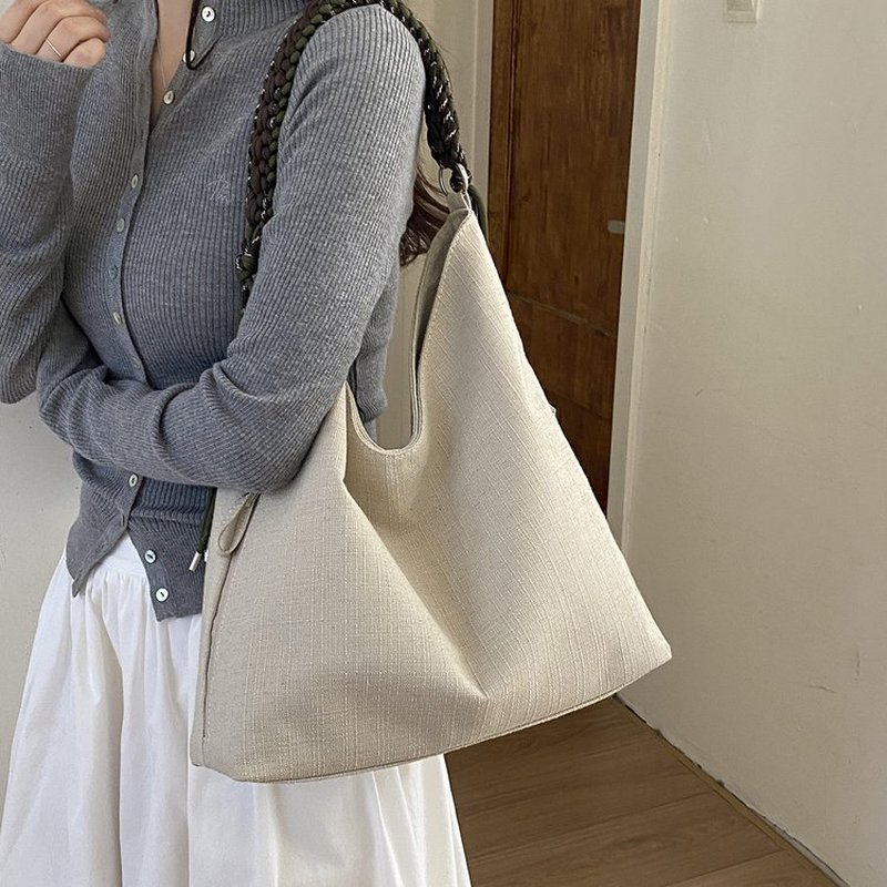 Hobo Bag Slouchy - Женская кремовая сумка-хобо с плетеными кожаными