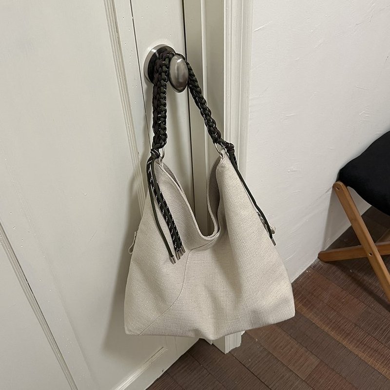 Женская кремовая сумка-хобо с  – обзор и цена Hobo Bag Slouchy