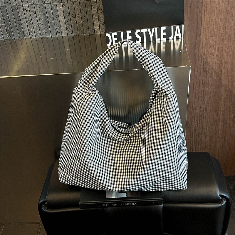Сумка-шоппер с индивидуальным  – обзор и цена Hobo Bag Slouchy